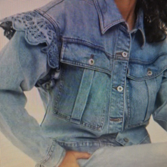 Something Navy eyelet sleeve denim jacket, excellent condition, size xs. - Picture 2 of 10
